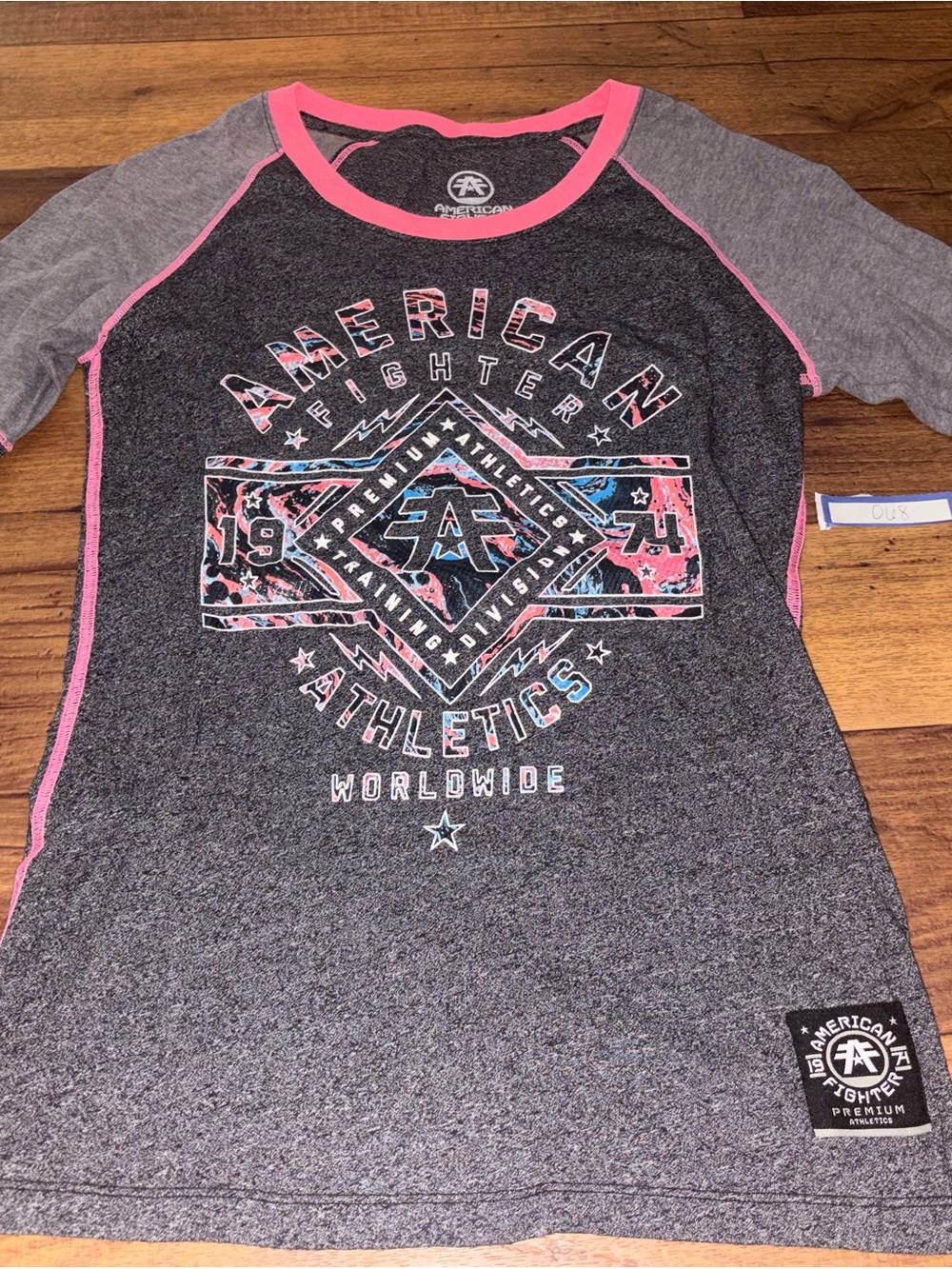 American Fighter by Buckle Heather Charcoal & Pink Raglan Graphic Top